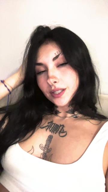 @lalylalia