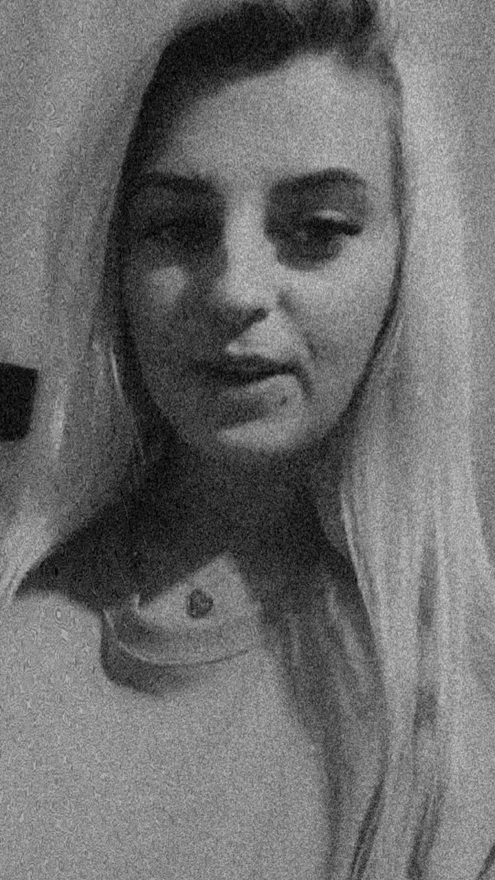 @Ania..xxx
