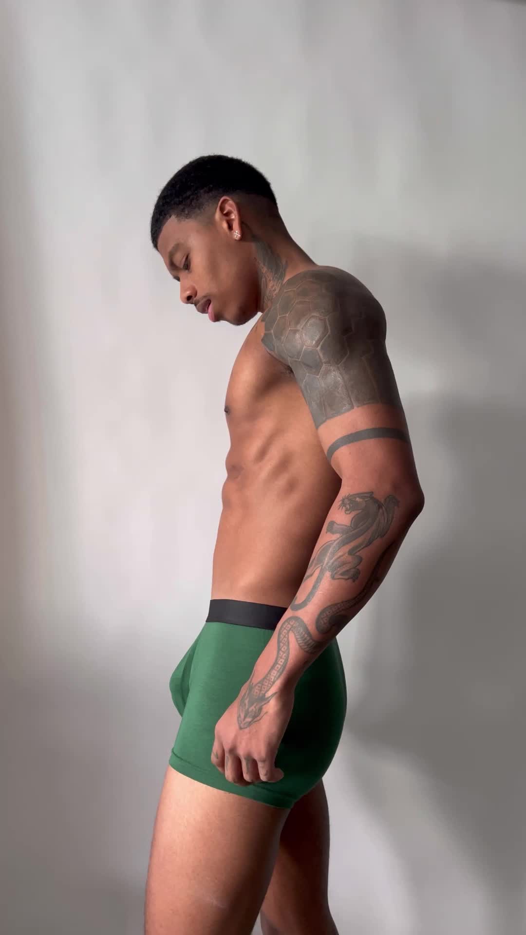 @MeUndies