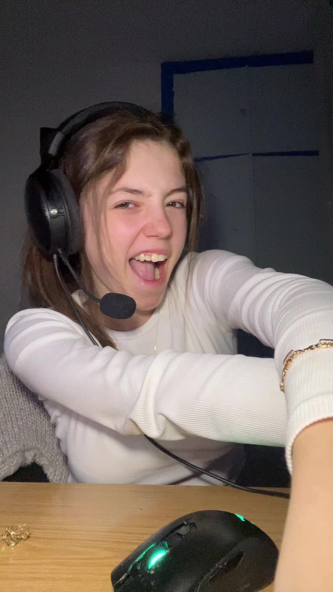 @lucy_879