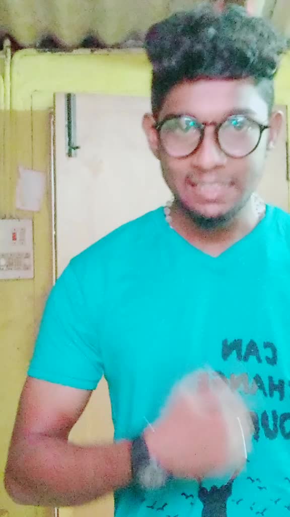 @ViGnEsHvIcKy