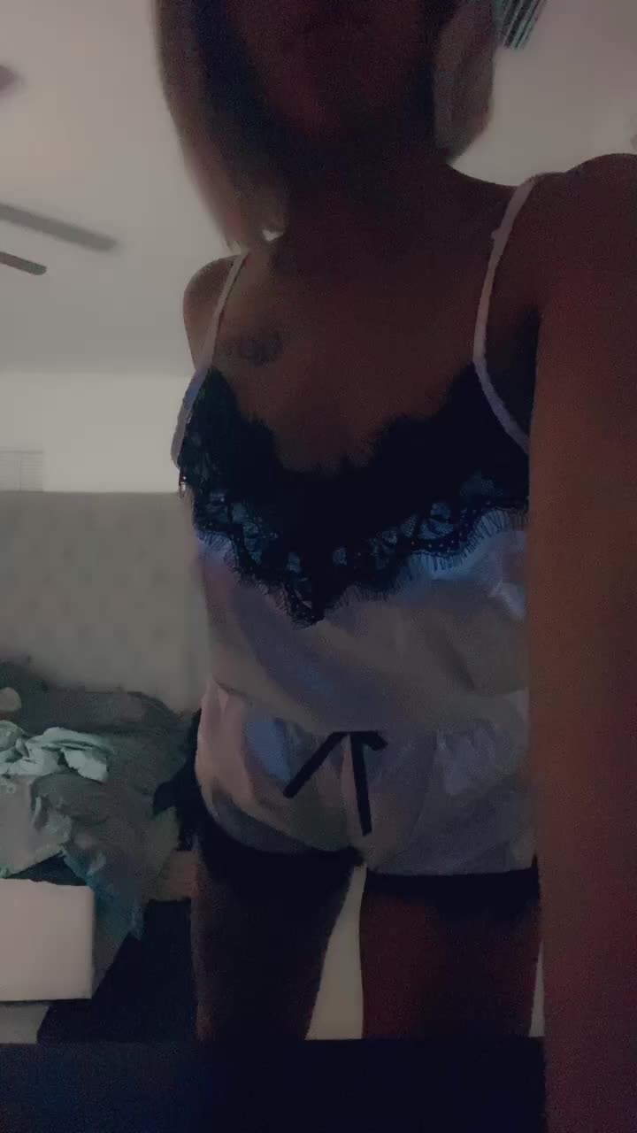 @_Mzmonroe
