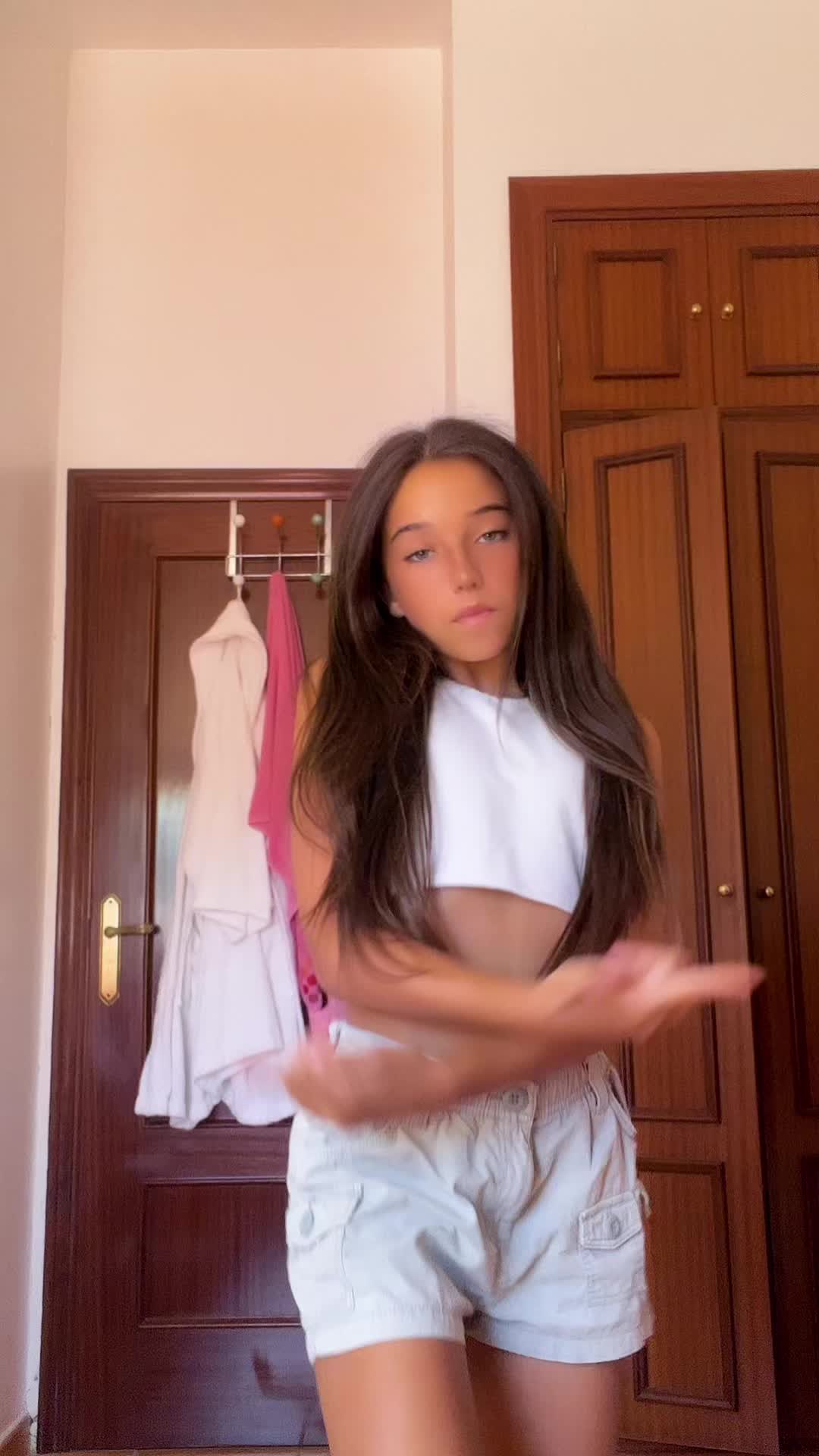 @VALERIA REBOLLO
