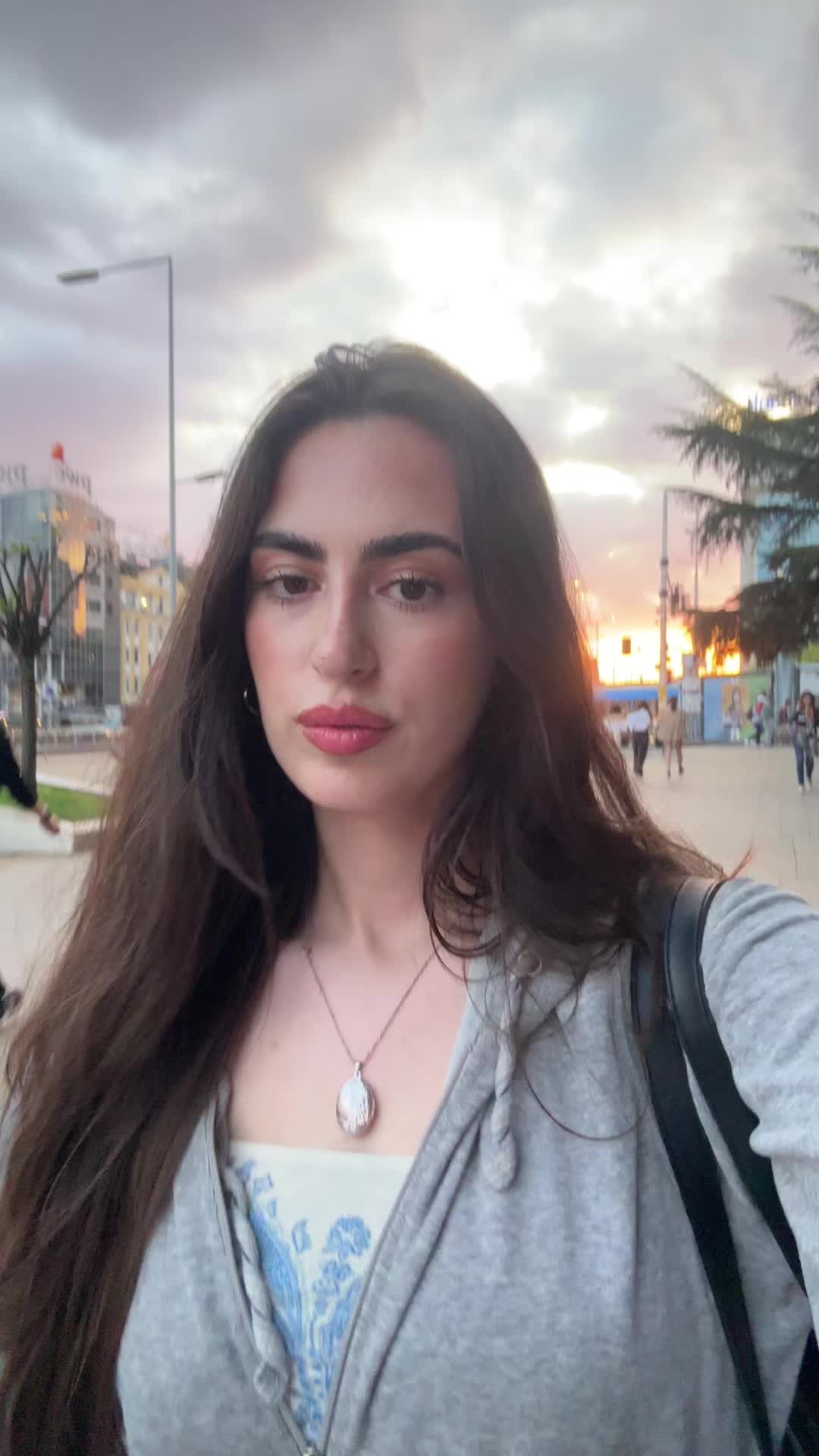@🧿🌺