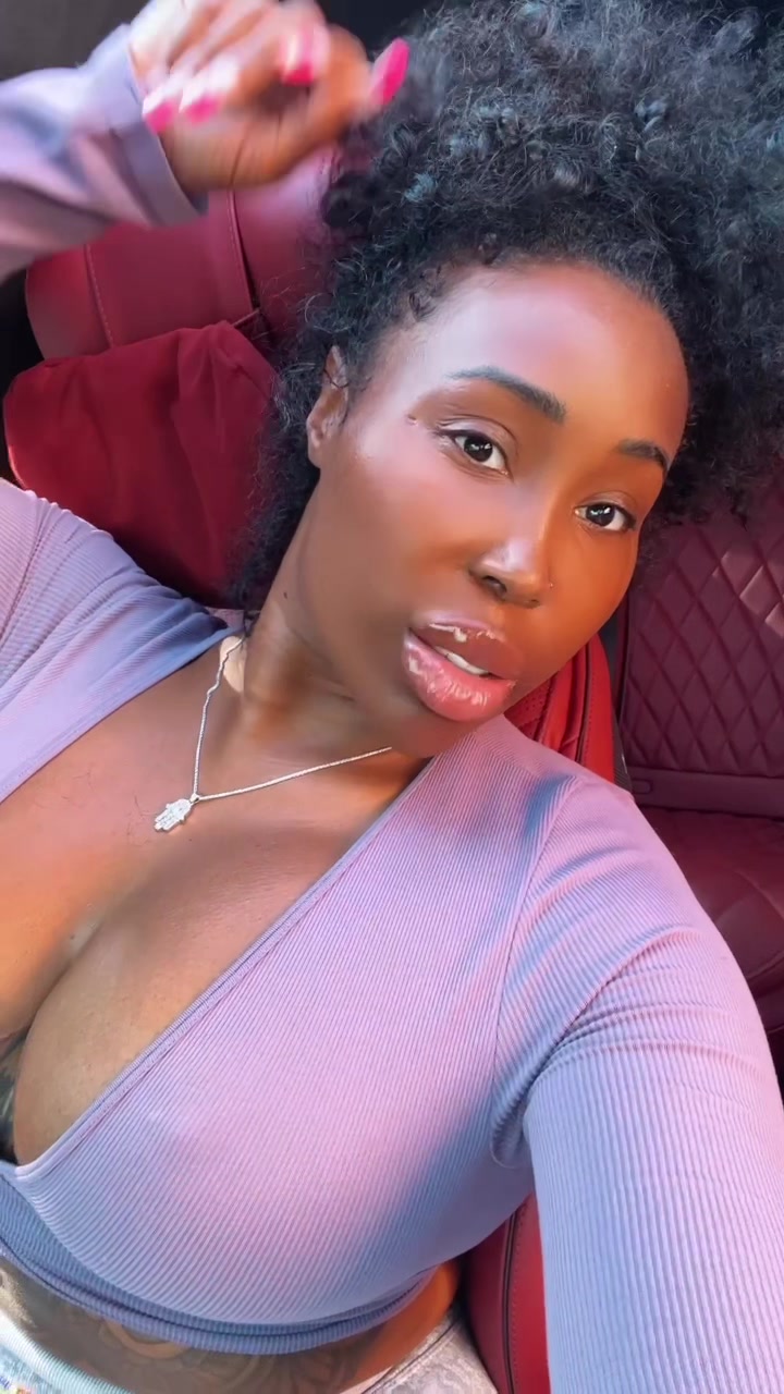 @ZmeenaOrr