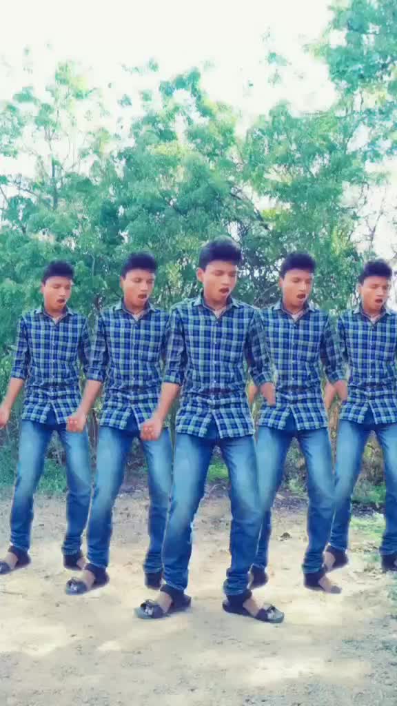 @LOKESH ROCZZ