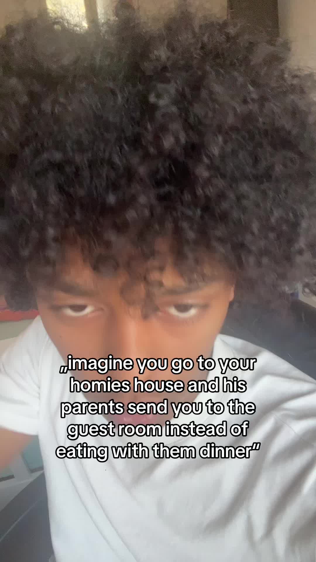 @👤