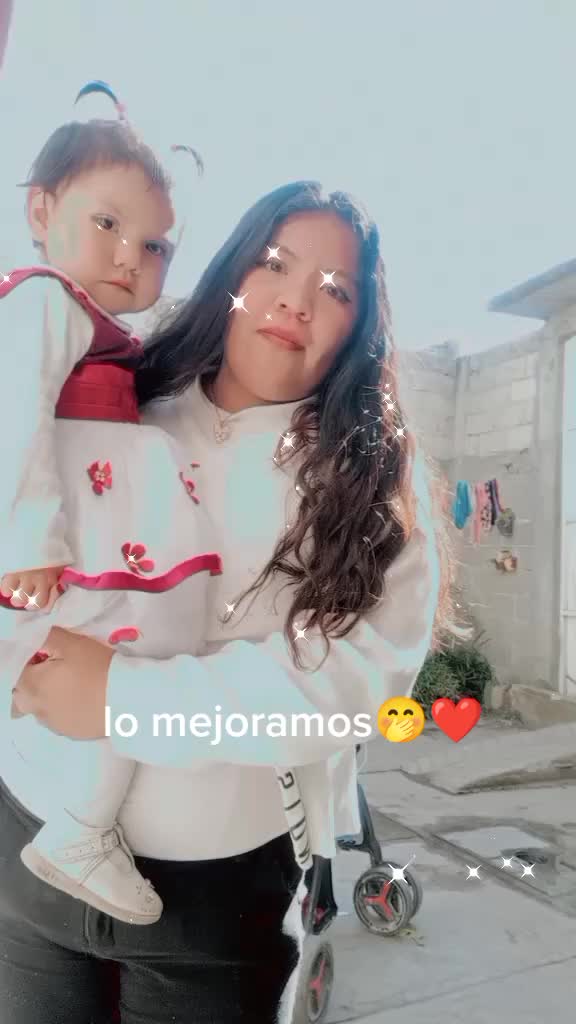 @Isa y su pequeña Ale❤️