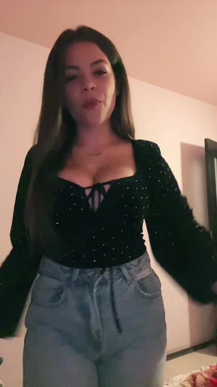 @_𝕕𝕖𝕟𝕚𝕤𝕒_💗