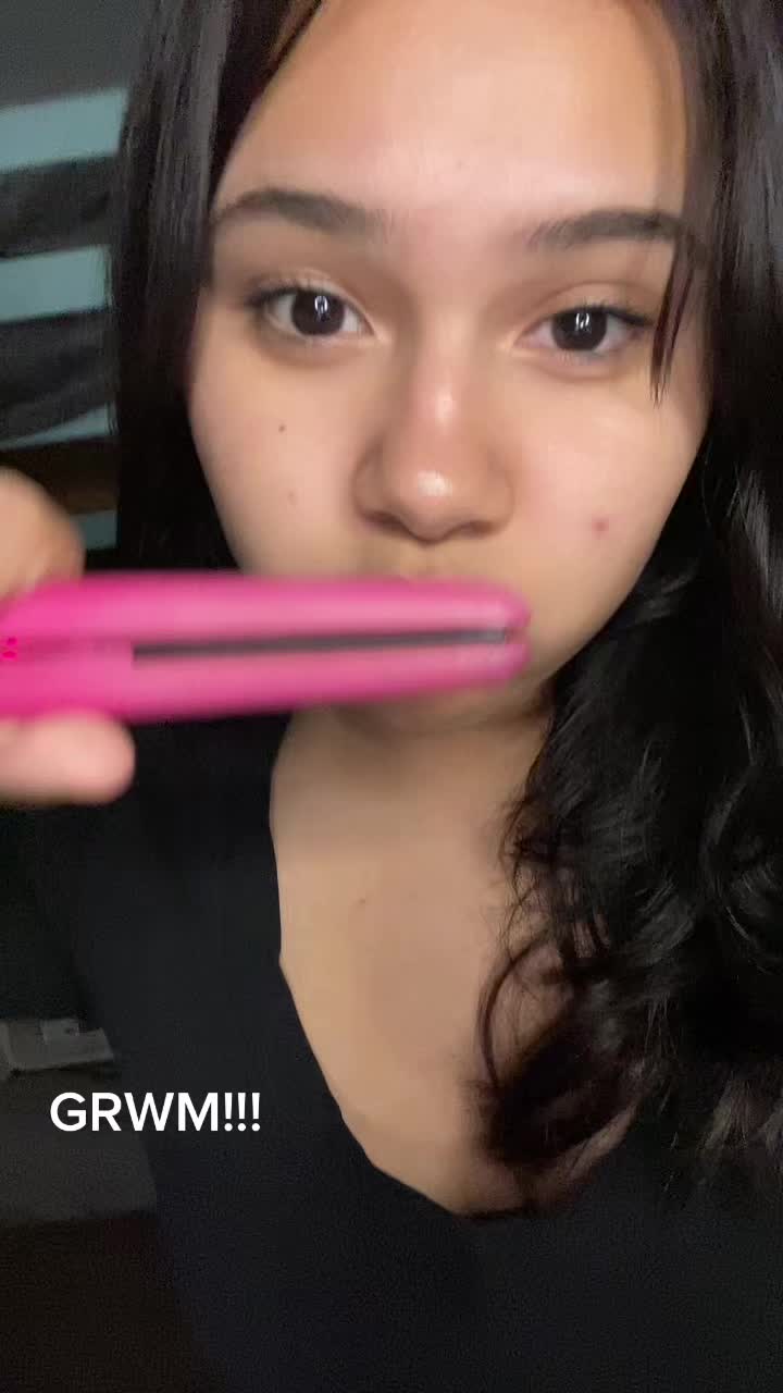 @😸