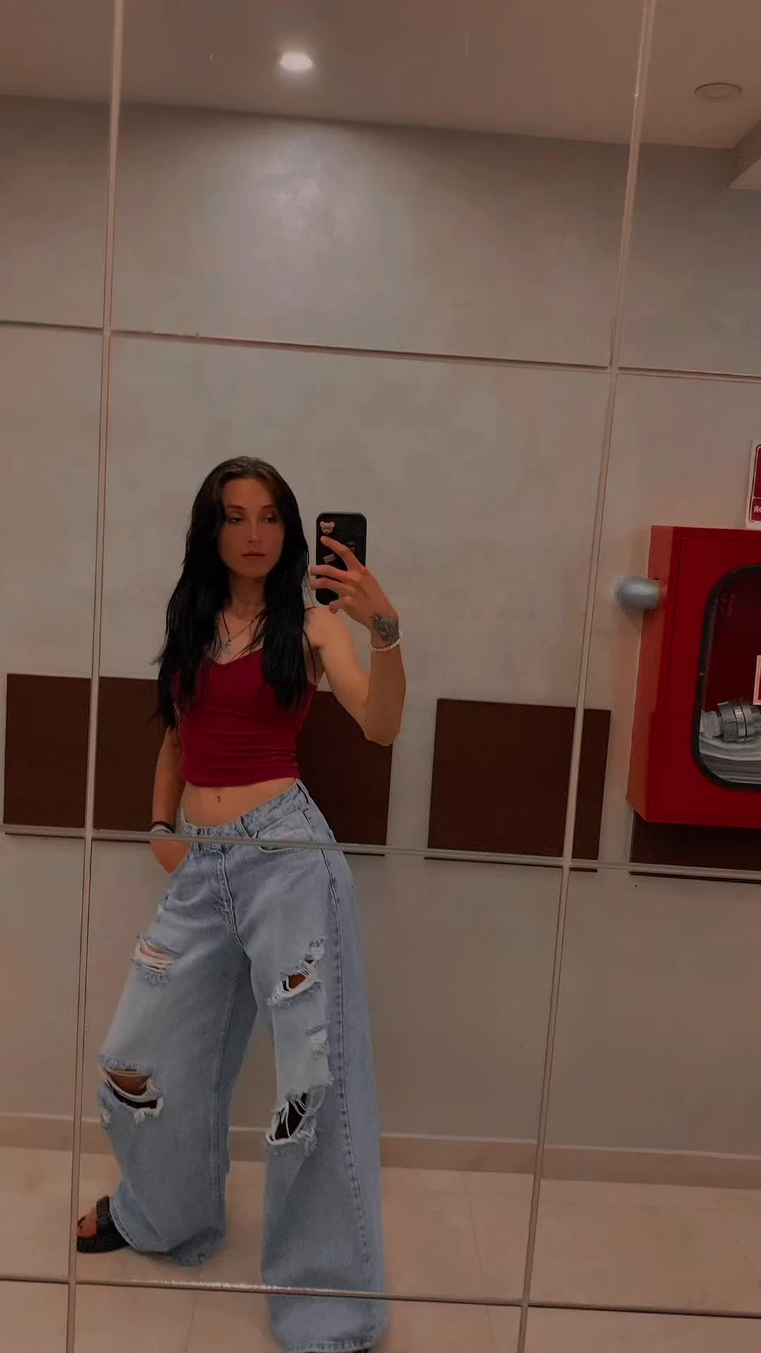 @Bianca Roxana