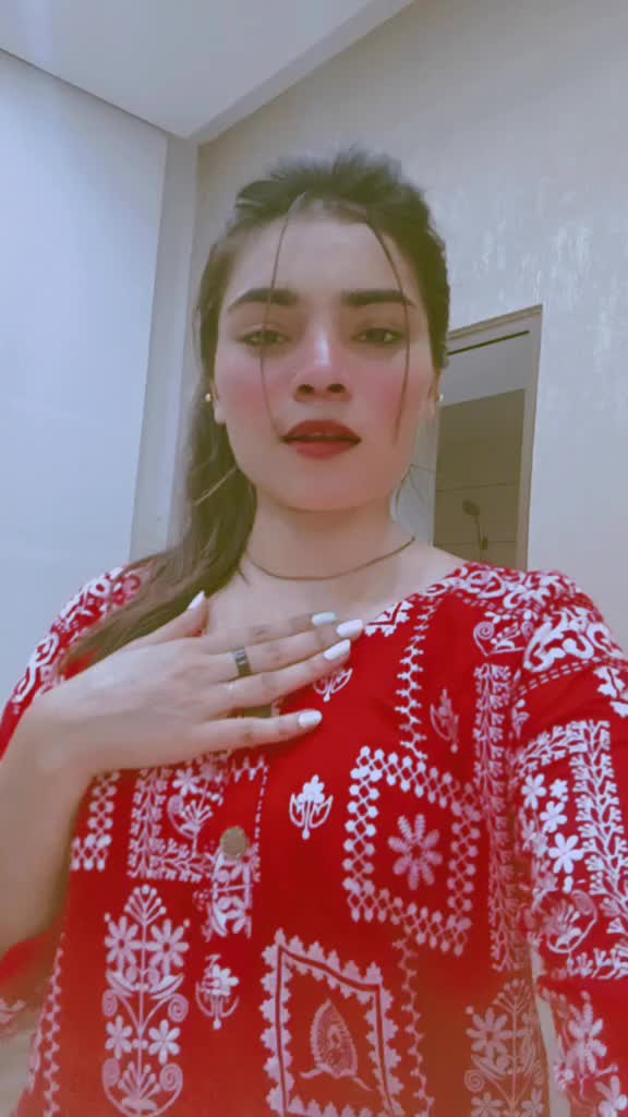 @Areeba_H
