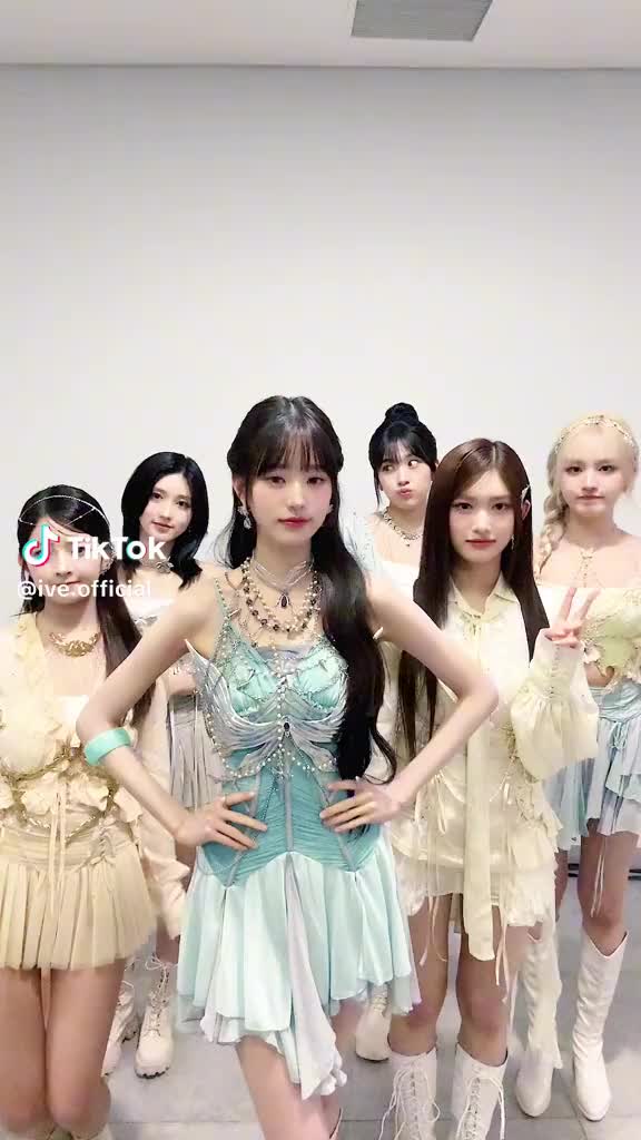 @Mermaid Lucia 🧜&zwj;♀️