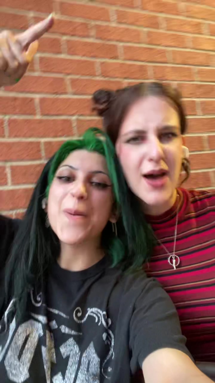 @𝖈𝖑𝖆𝖎𝖗𝖊