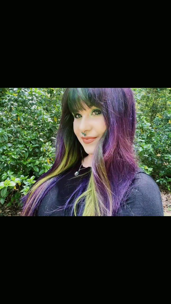 @KAYLA / Hair Colorist / SC