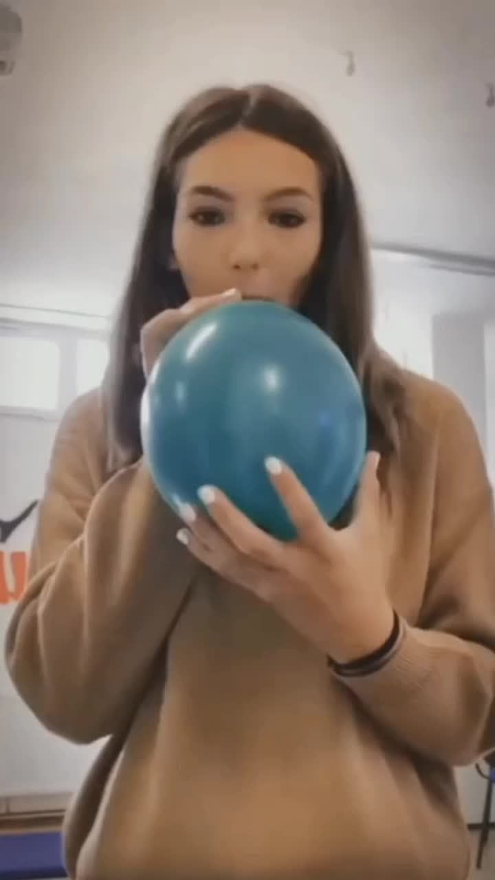 @Rebeka🎧🫀🥷