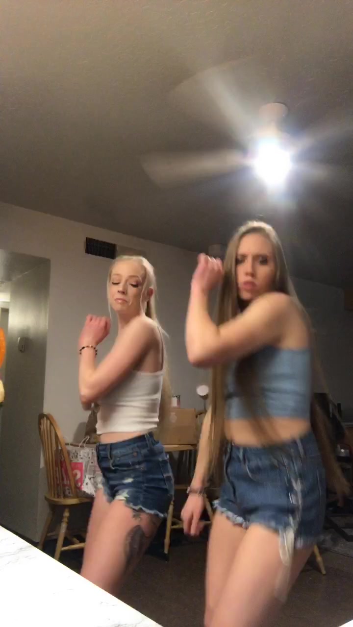 @devan_mooney