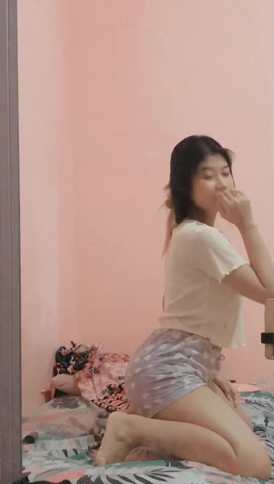 @com