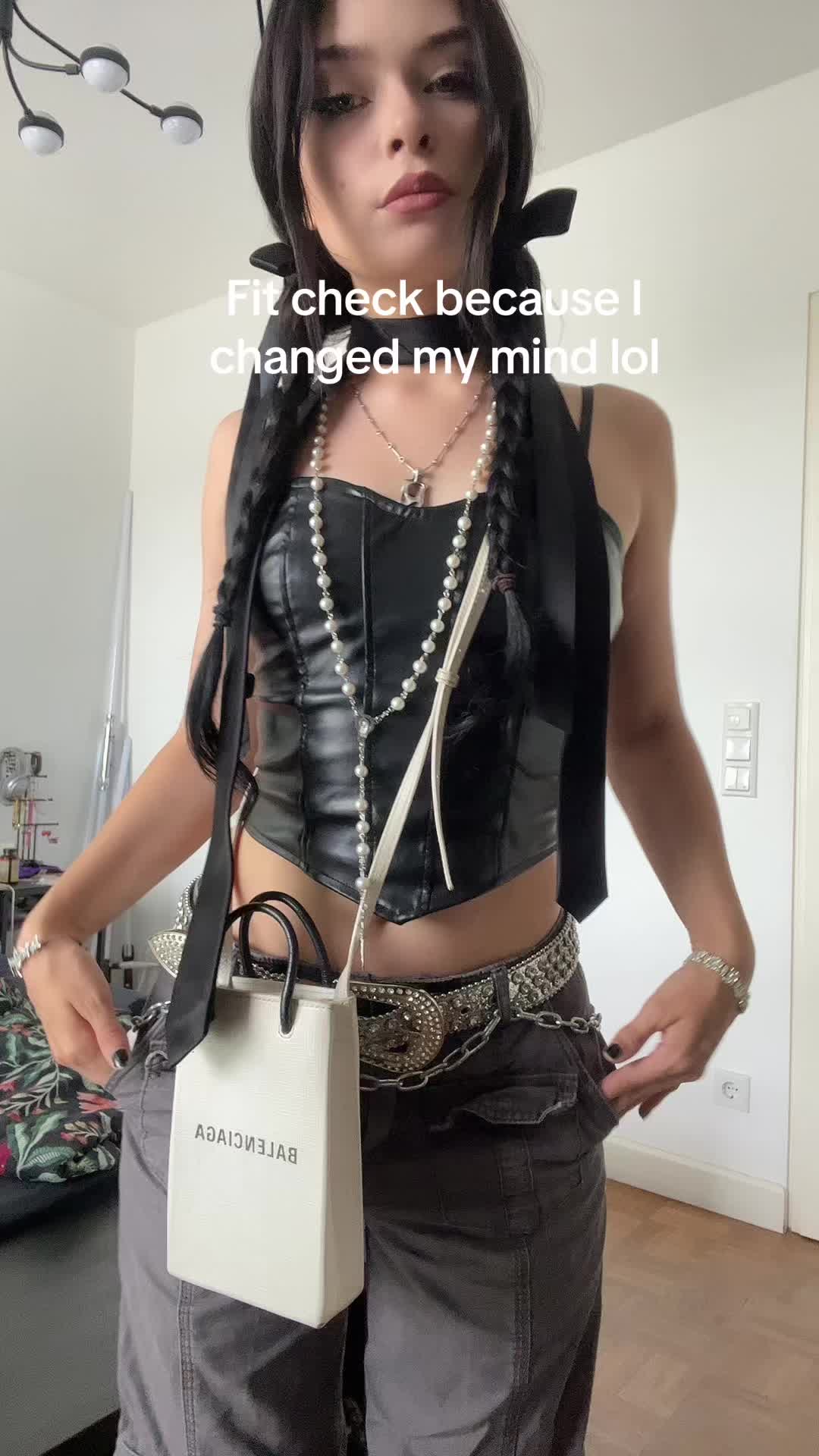 @♱ mel ♱
