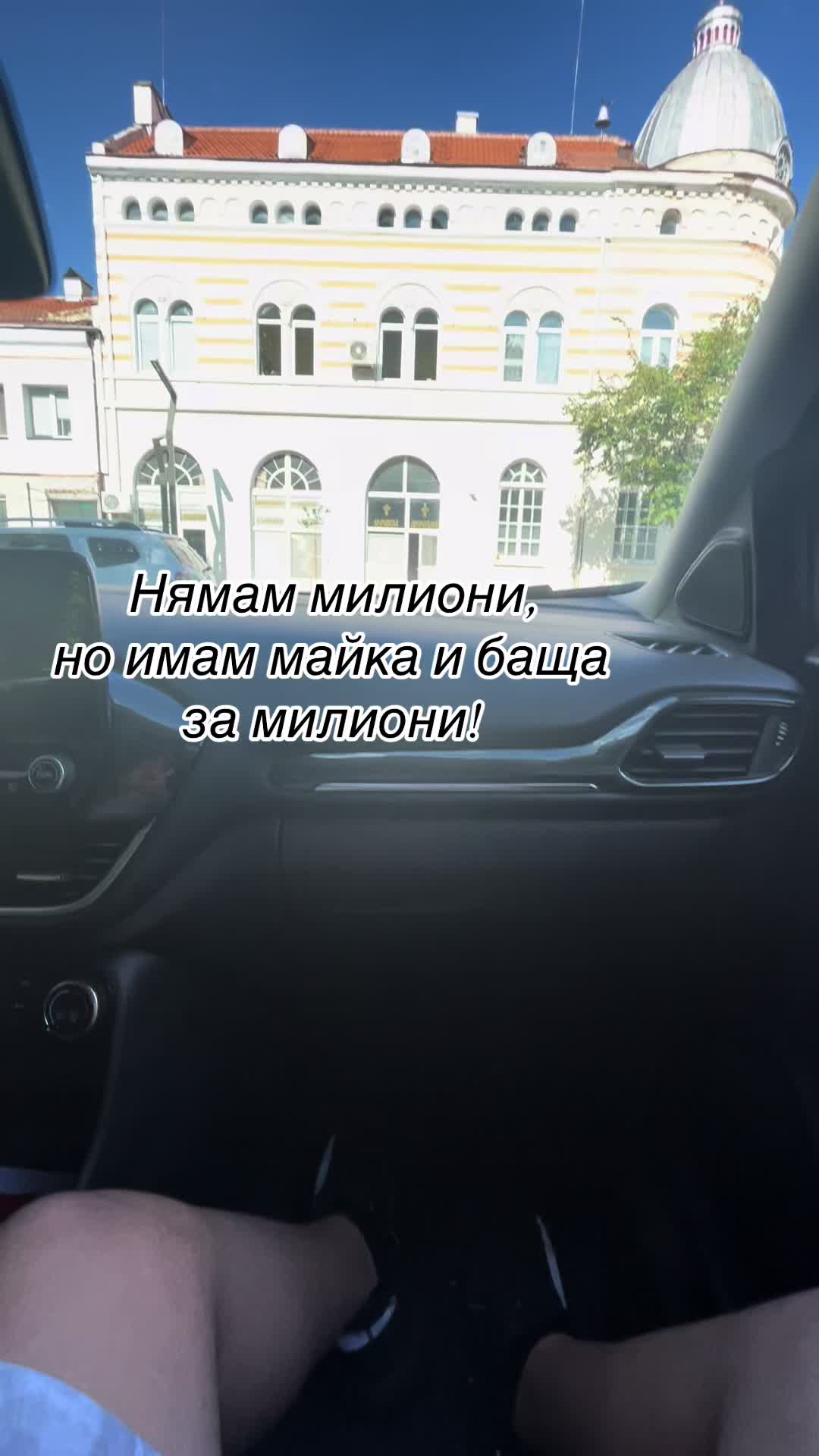 @🎭