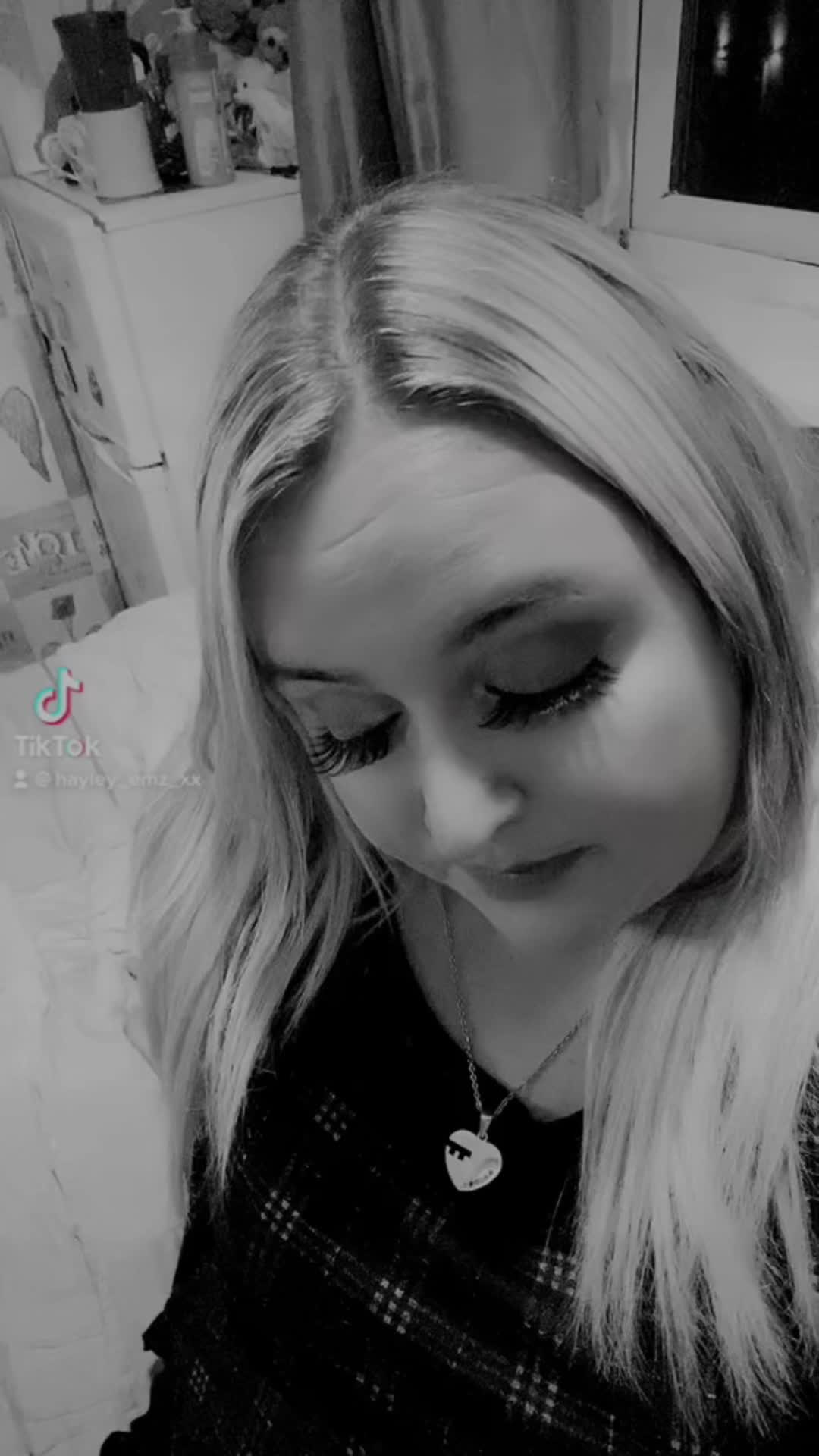 @💜💜hayley💜💜
