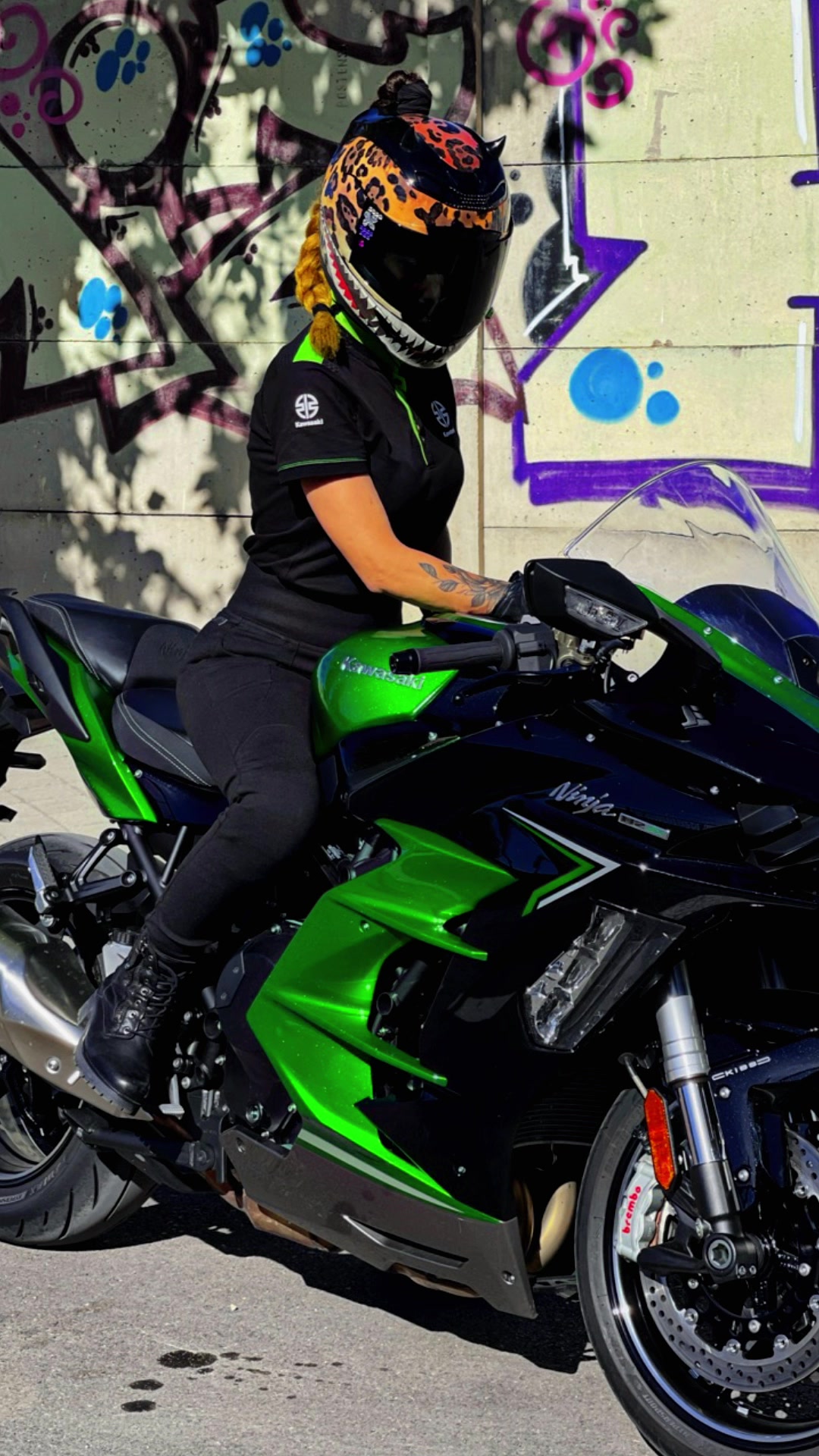 @ridergirl_
