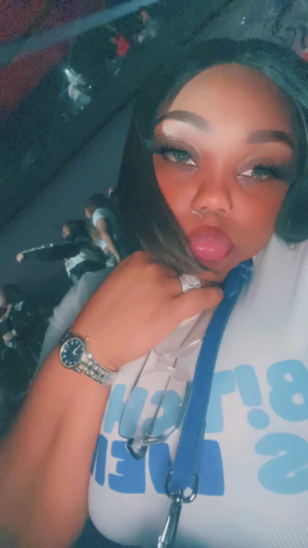 @Thee_Beez-Knees ๐ ๐ฅถ๐ฅ๐ฅต