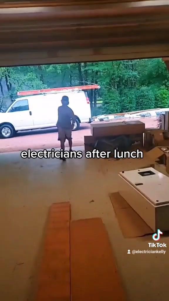 @electricianKelly