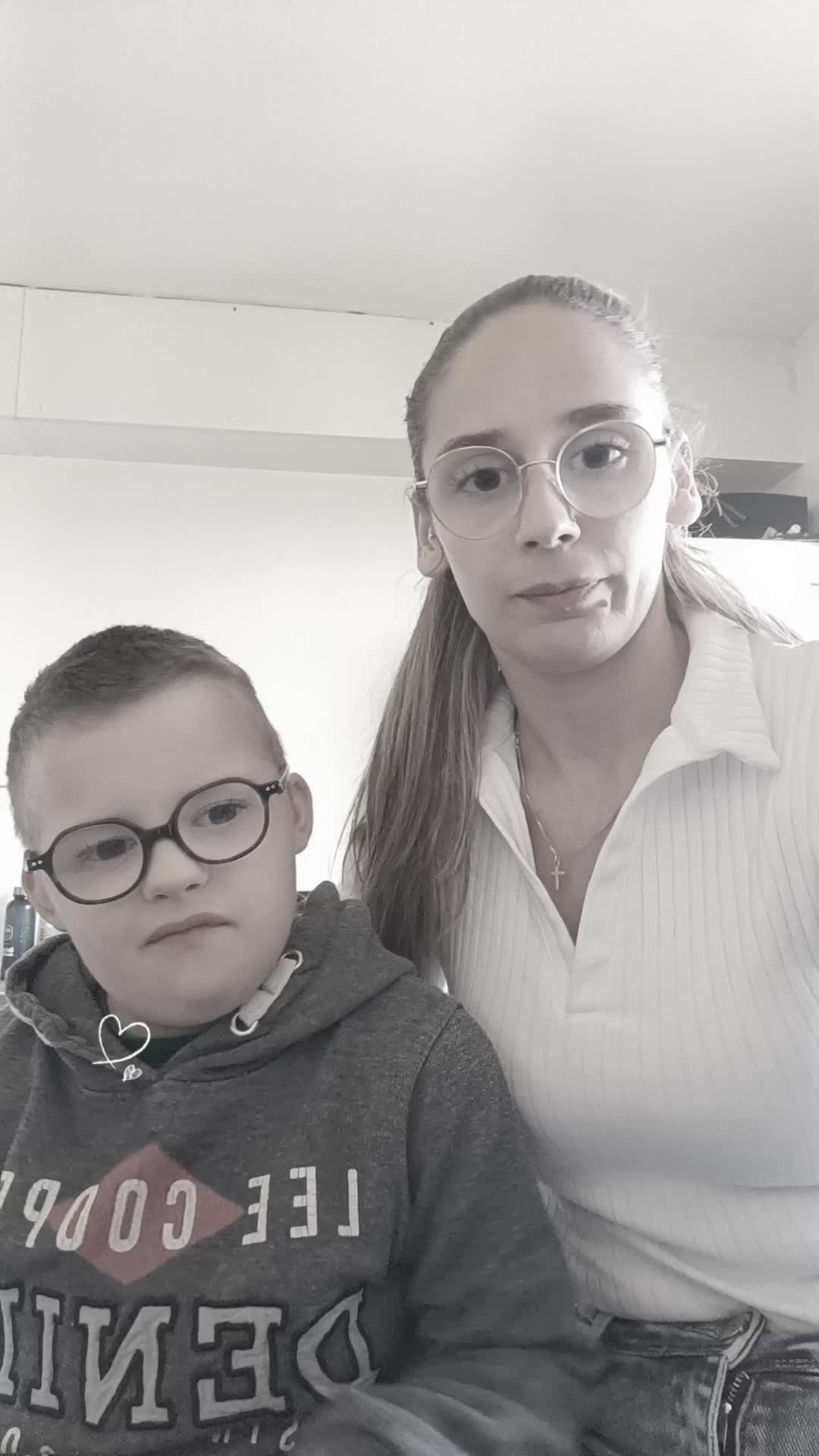 @🦋Sarah 🦋🌹26.08.09.19🌹