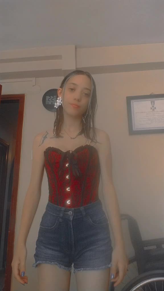 @0criiiis04