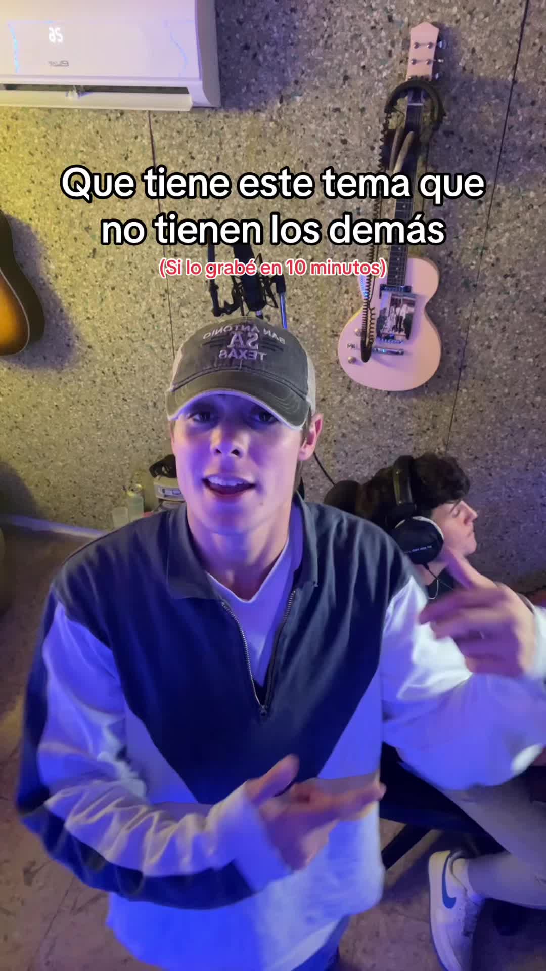 @Q2