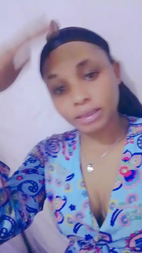 @rebecahamis