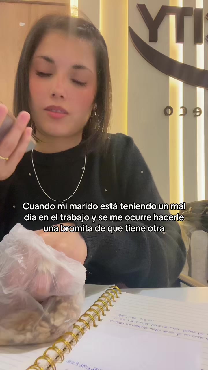 @𝓕𝓲𝓸𝓻𝓮𝓵𝓵𝓪🎀