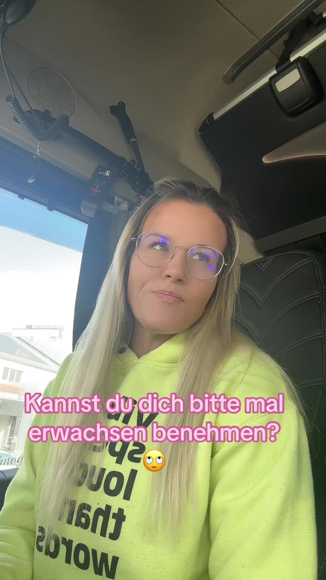 @Raphaela