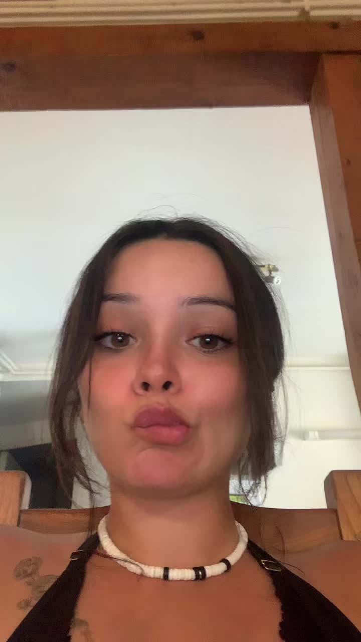@Zey