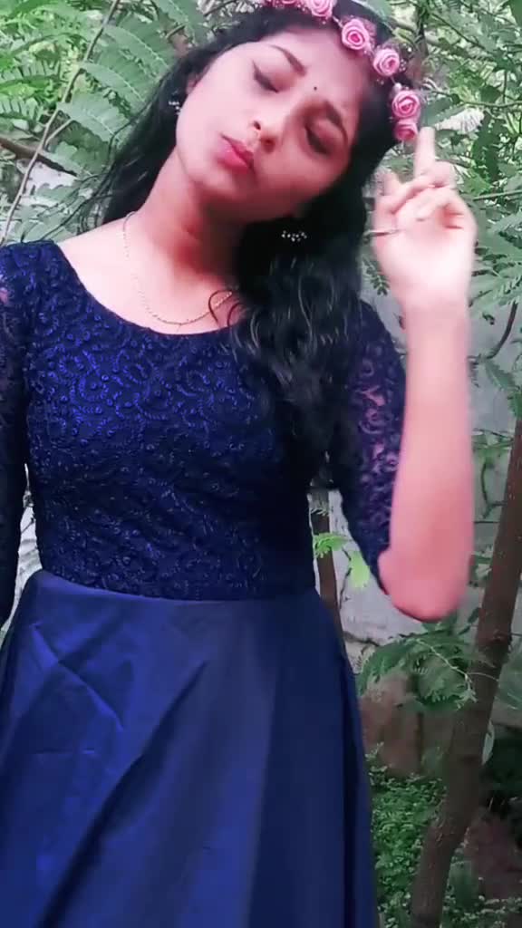 @Twilight_queenbee👸
