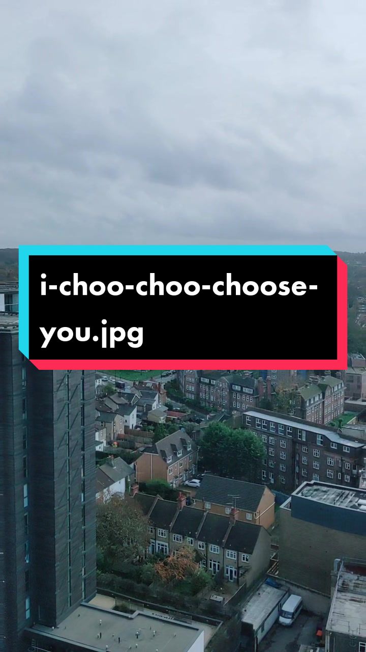 @Yvie