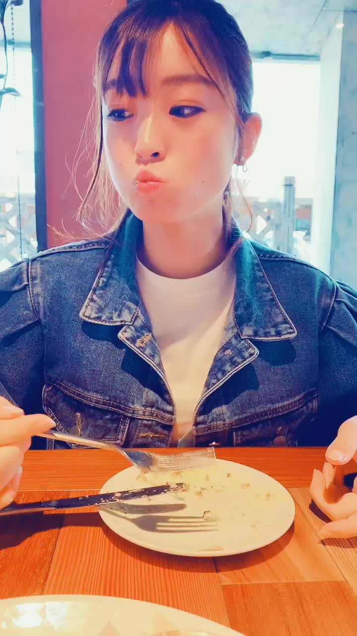 @しおん