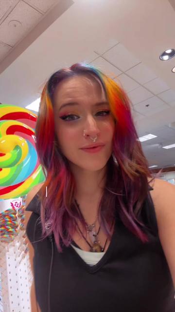 @thatrainbow_girl🌈✨🧿