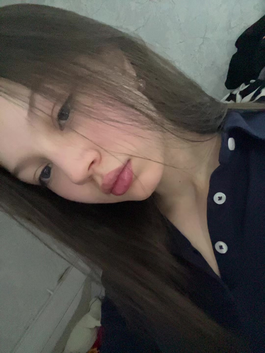 @palevaa_