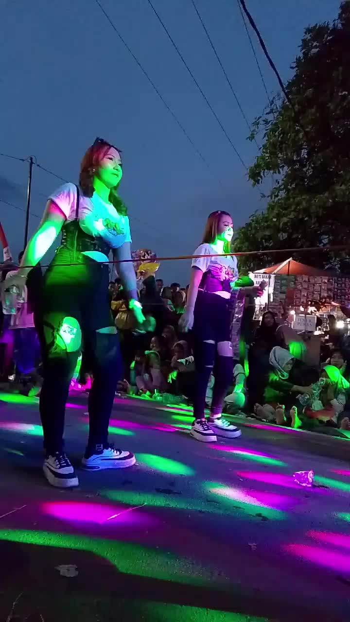 @𝑴𝒃𝒂𝒌 𝑳 🌈
