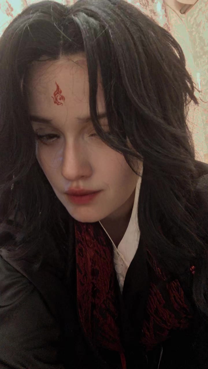 @тгк В(л)ажный человек / Almond