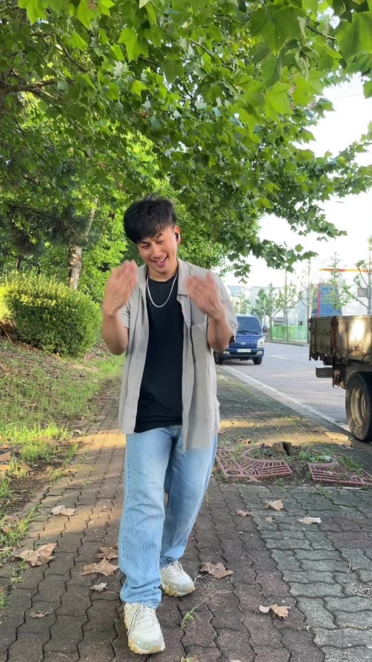 @Human Mashrangi🇳🇵🇰🇷