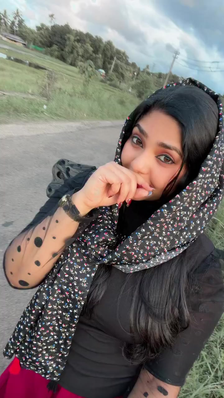@𝘔𝘈𝘓𝘓𝘜_𝘔𝘖𝘕𝘑𝘈𝘛𝘏𝘐𝘡