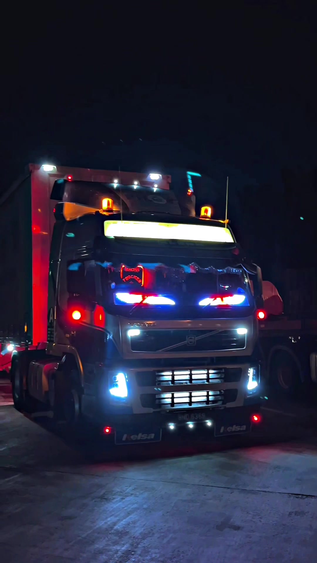 @Macha Truckers