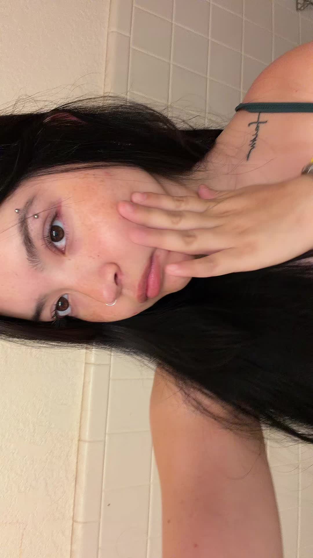 @j