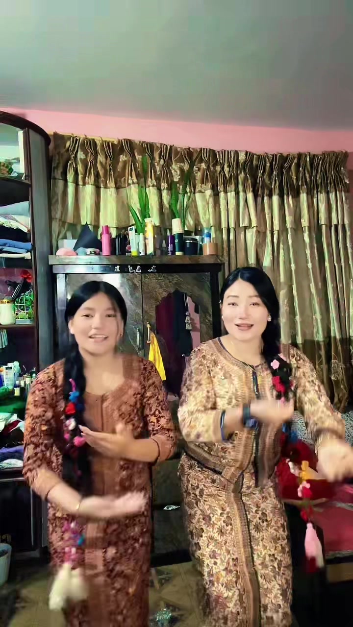 @ᥫ᭡Kali