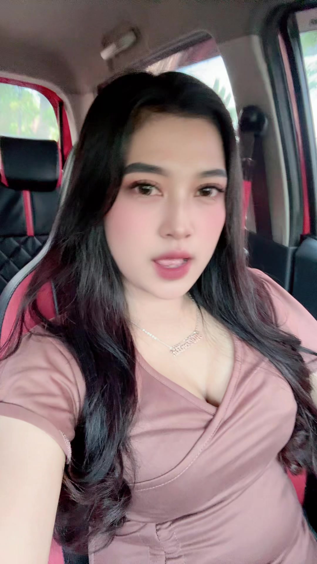 @Vio🦋