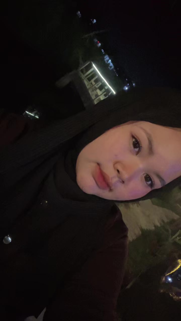 @Nisaa18