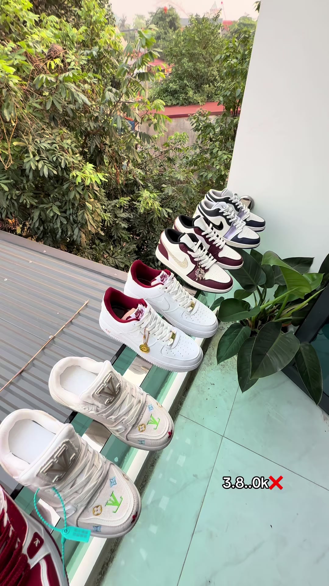@SneakerLuxury19